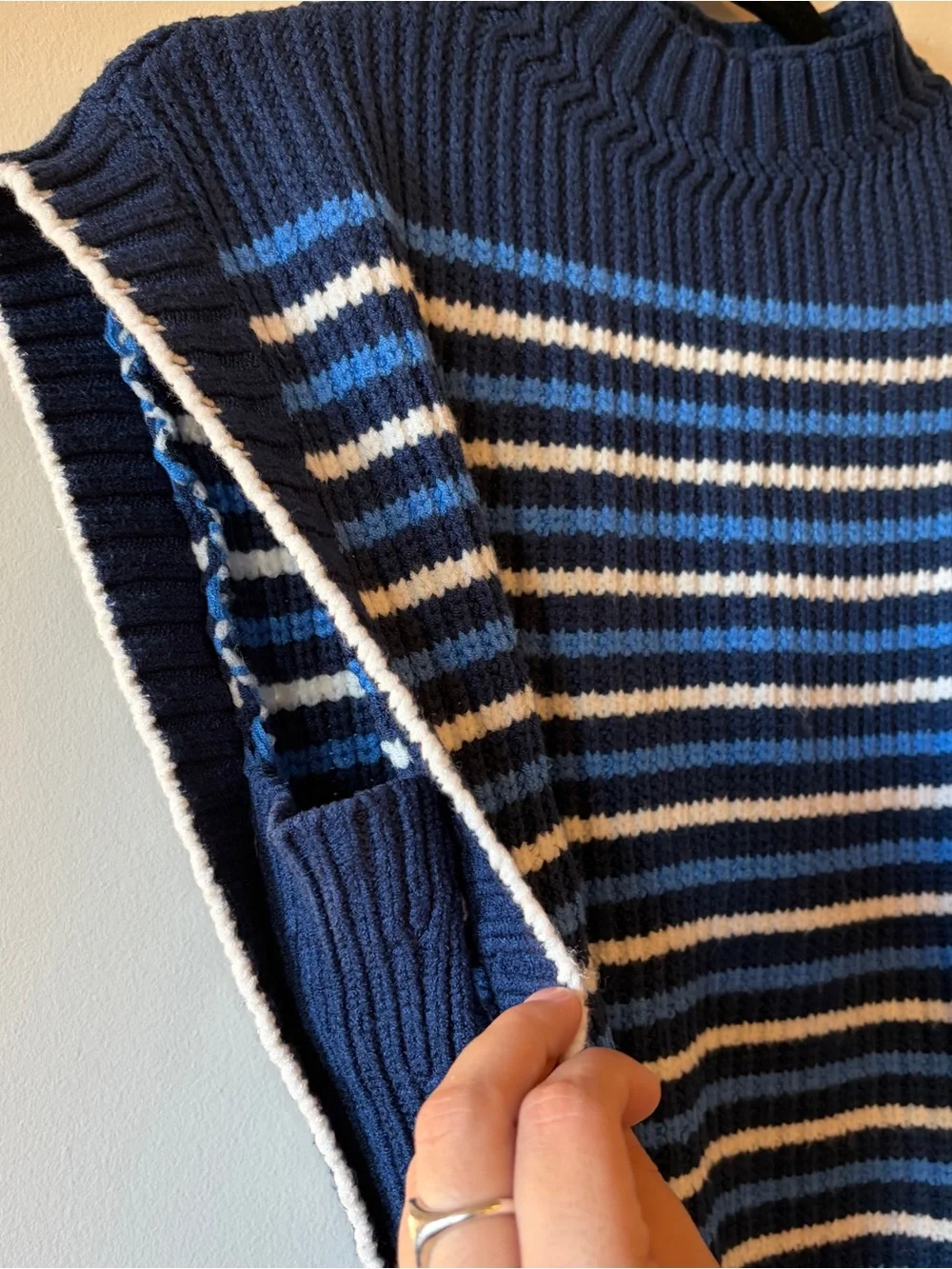 Striped Knit Vest - Picture 2 of 4